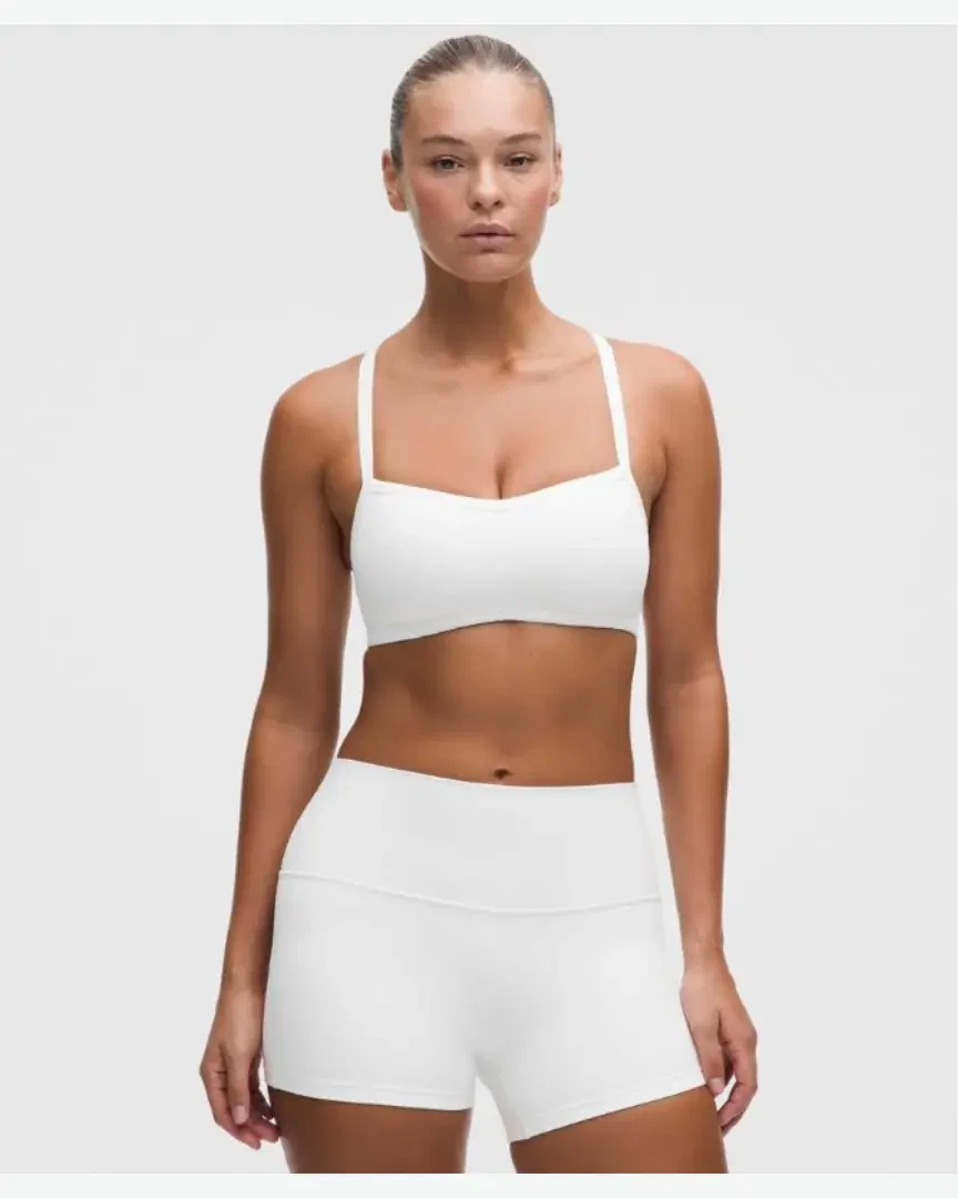 Lululemon brassière like a cloud, bonnets b/c bordure contrastée Femme