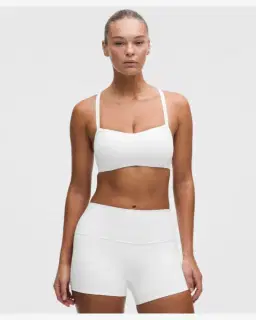 Lululemon brassière like a cloud, bonnets b/c bordure contrastée Femme – 1/5