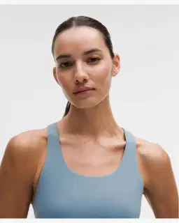Lululemon brassière wunder train avec dos en maille maintien moyen, bonnets b/c Femme – 4/5
