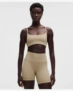 Lululemon brassière wunder train dos nageur à fines bretelles maintien léger, bonnets a b Femme – 1/6