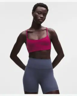 Lululemon brassière wunder train dos nageur à fines bretelles maintien léger, bonnets a b Femme – 1/6