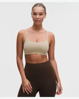 Lululemon brassière wunder train dos nageur à fines bretelles maintien léger, bonnets a b Femme – 1/5