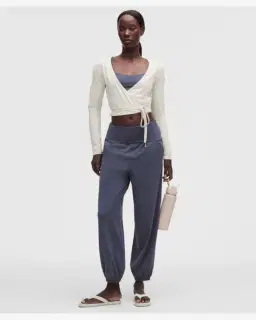 Lululemon cache-cœur court à manches longues en nulu Femme – 2/5