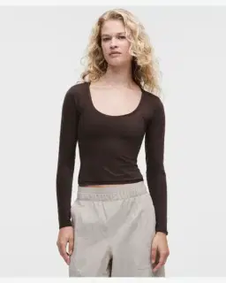 Lululemon haut à manches longues encolure dégagée wundermost en ultra-soft nulu Femme – 1/5