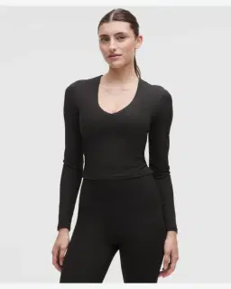 Lululemon haut all it takes manches longues col en v bonnets b-d Femme – 1/5