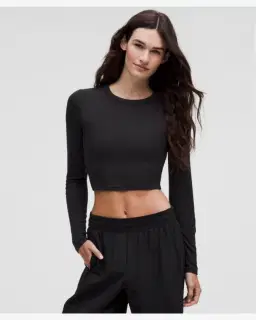 Lululemon haut court à manches longues hold tight à ourlet droit Femme – 1/5