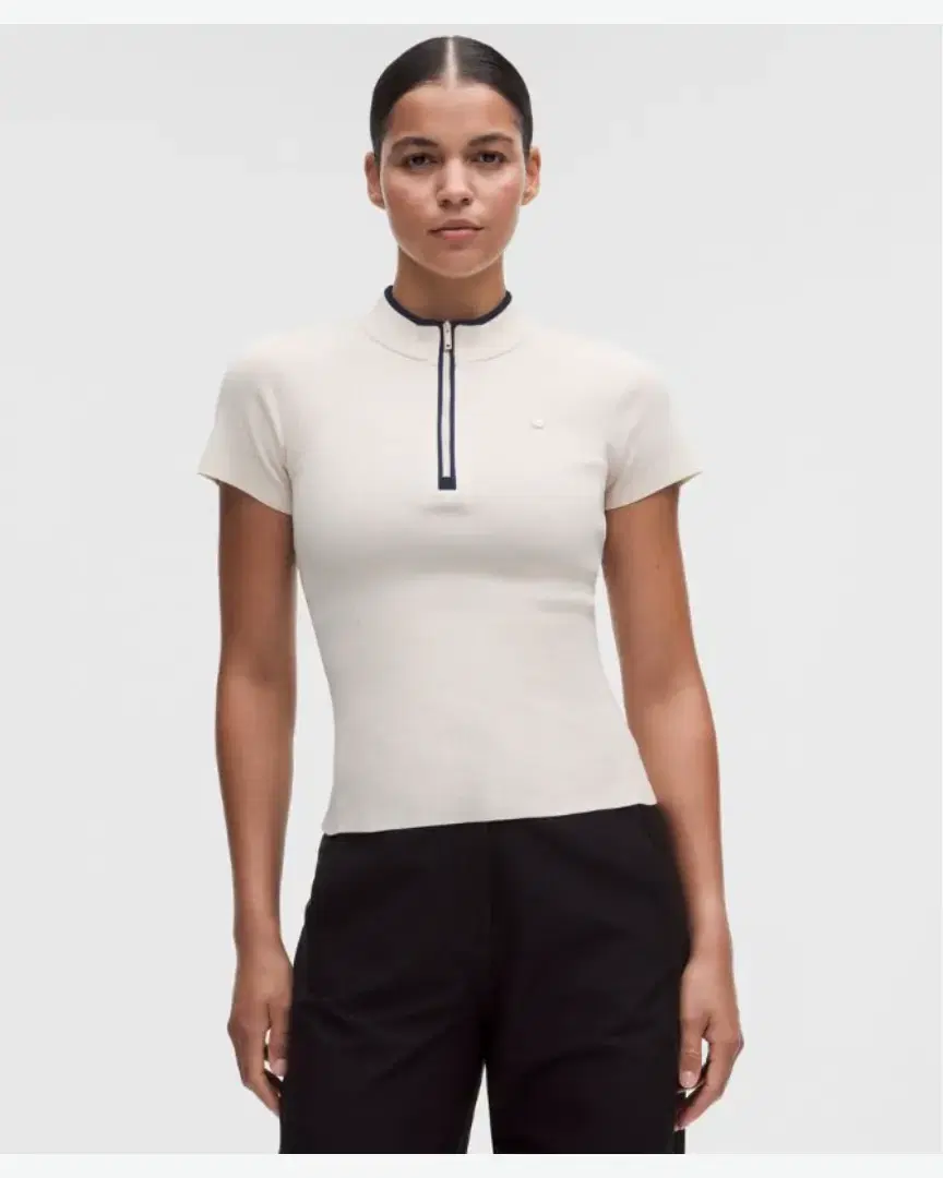 Lululemon Haut De Golf En Maille À Col Montant Manches Courtes W - Women (13) au meilleur prix !