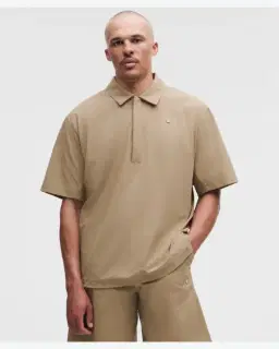 Lululemon haut de golf hydrofuge à enfiler graphique Homme – 1/5