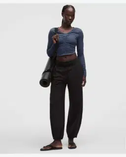 Lululemon haut manches longues col v froncé au centre all it takes Femme – 2/5