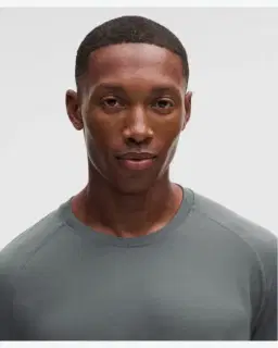 Lululemon haut manches longues license to train Homme – 4/5