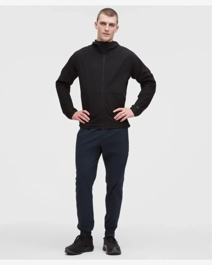 Lululemon Jogging Pace Breaker M