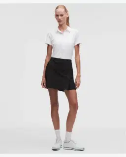 Lululemon jupe de golf plissée à l'avant en sergé extensible logo brodé Femme – 1/5