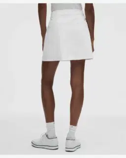 Lululemon jupe de golf plissée à l'avant en sergé extensible logo brodé Femme – 3/5