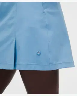 Lululemon jupe de golf plissée à l'avant en sergé extensible logo brodé Femme – 5/5