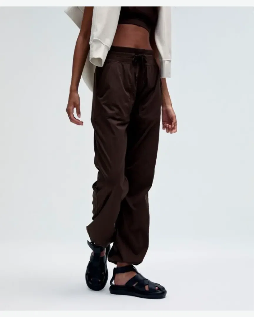 Lululemon pantalon dance studio taille mi-haute standard Femme