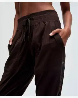 Lululemon pantalon dance studio taille mi-haute standard Femme – 4/5