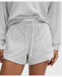 Lululemon short becalm à ceinture large taille mi-haute 8 cm Femme – 4/5