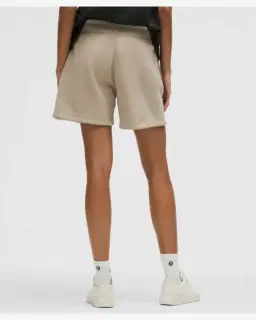 Lululemon short de sport épais 13 cm Femme – 3/5