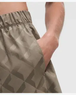 Lululemon short de survêtement taille haute en satin monogrammé 10 cm Femme – 5/5