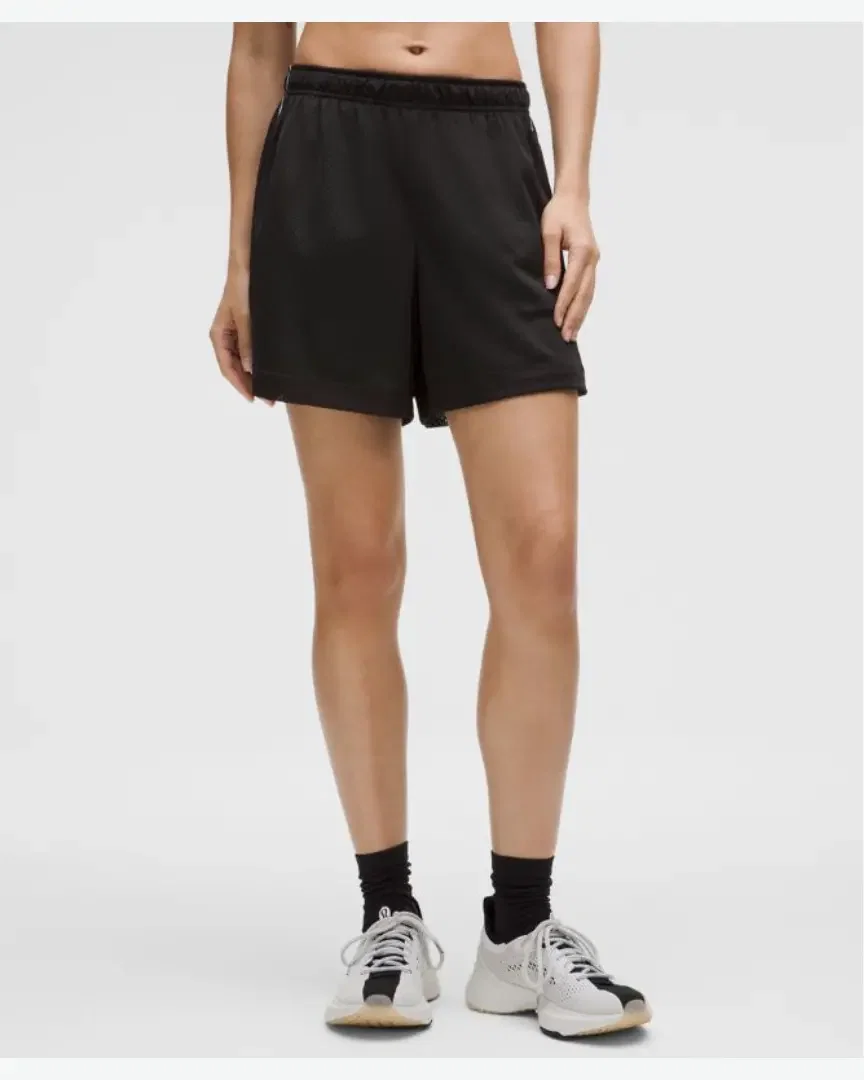 Lululemon short double épaisseur taille mi-haute 13 cm Femme