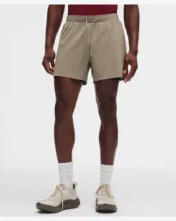 Lululemon short doublé fast and free nouveau design 13 cm Homme – 2/5