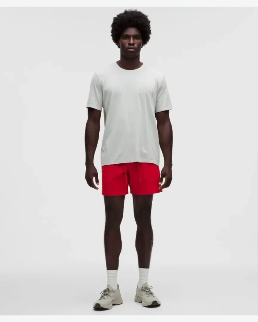 Lululemon Short License To Train Sans Doublure 18 Cm M