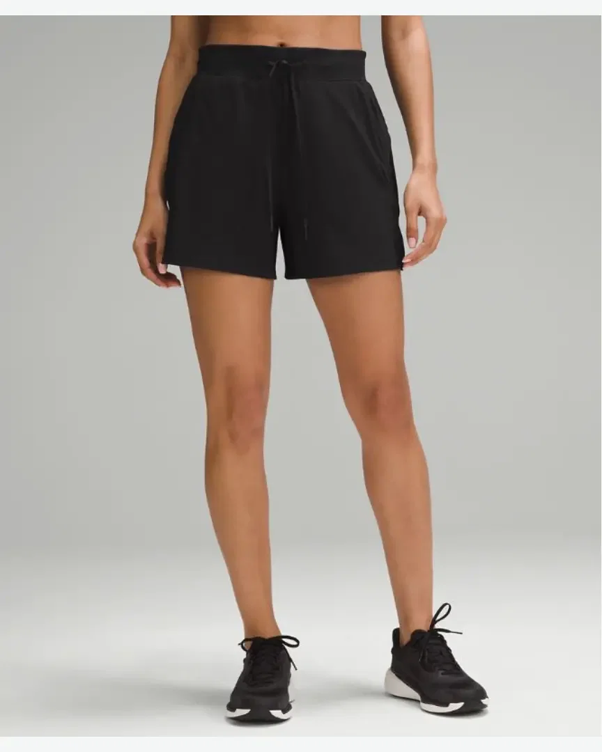 Lululemon Short License To Train Taille Haute 10 Cm W