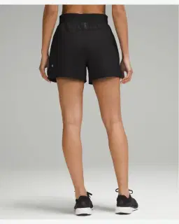 Lululemon short license to train taille haute 10 cm Femme – 3/5