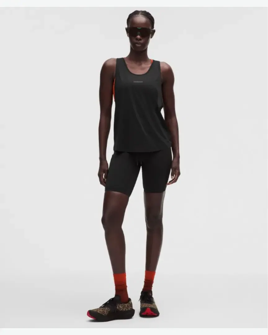 Lululemon short no line taille haute 20 cm Femme