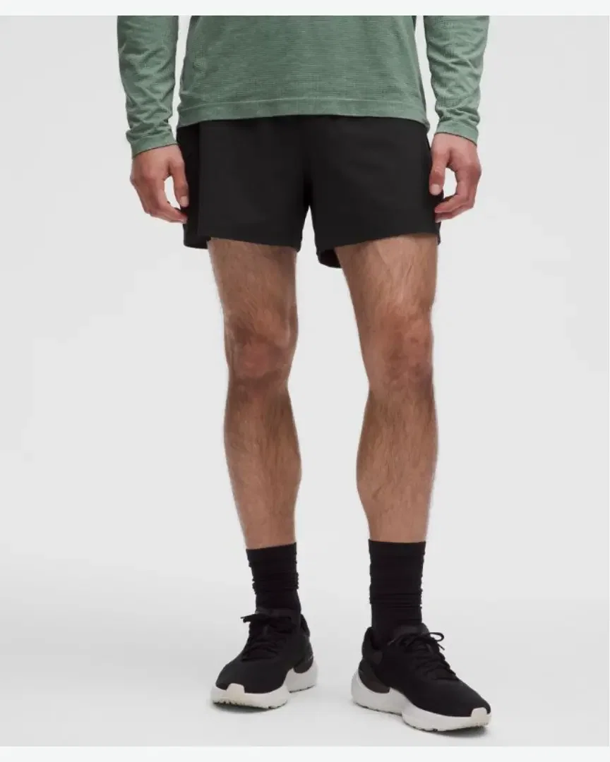 Lululemon Short Pace Breaker Non Doublé 13 Cm M