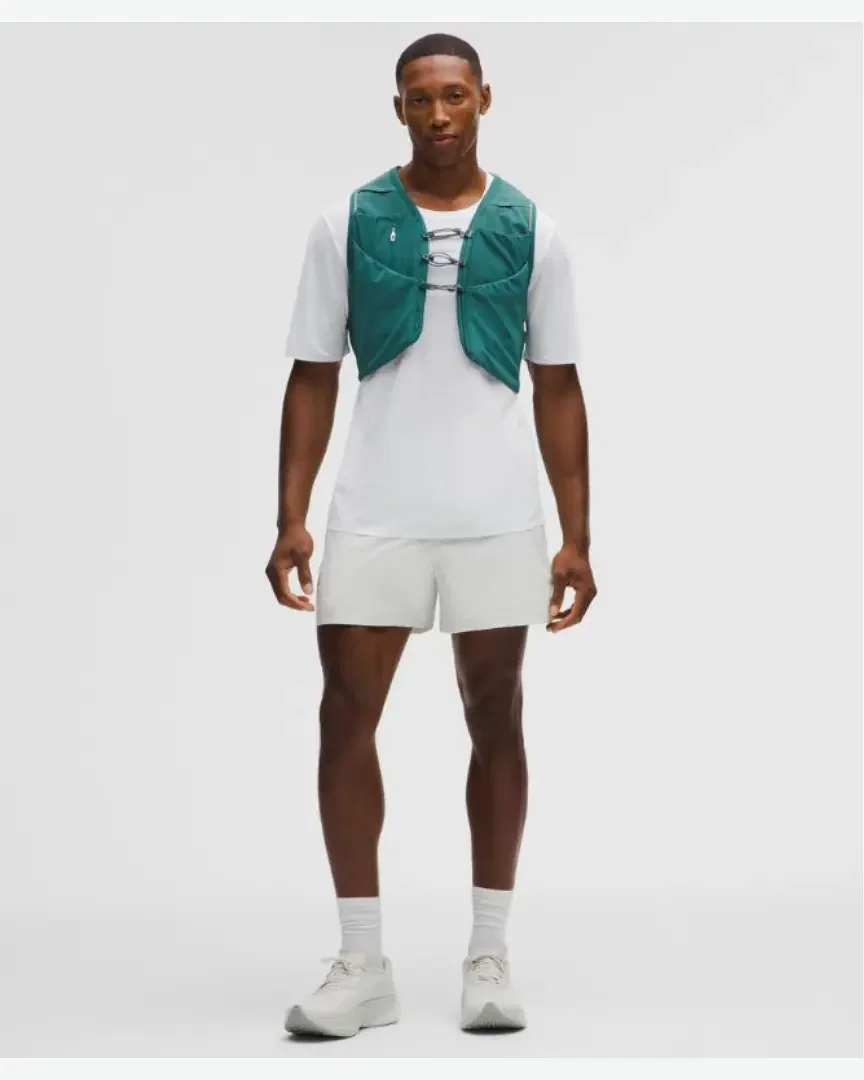 Lululemon short pace breaker non doublé 13 cm Homme