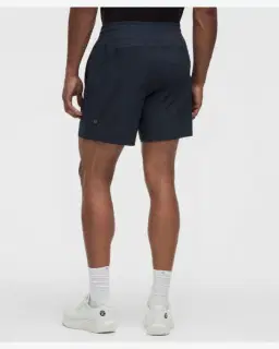 Lululemon short pace breaker non doublé glyde 18 cm Homme – 3/5
