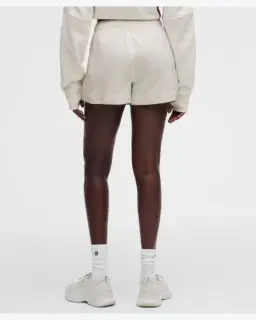 Lululemon short scuba taille mi-haute à ourlet dolphin colourblock 8 cm Femme – 3/5