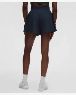 Lululemon short shake it out taille haute 10 cm Femme – 3/5