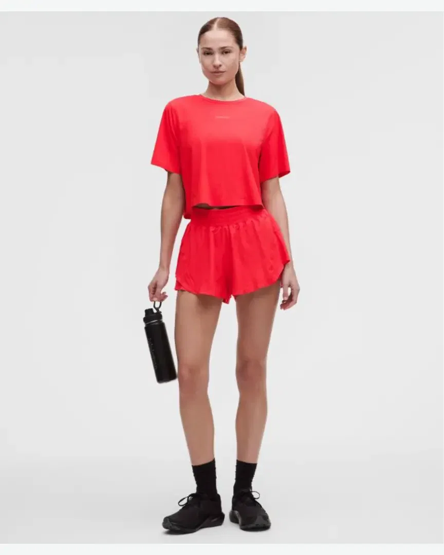 Lululemon short shake it out taille haute 6 cm Femme