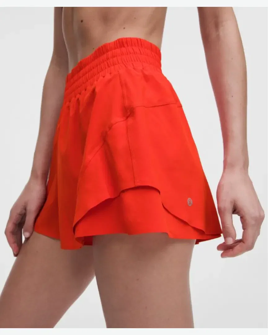 Lululemon short shake it out taille haute 6 cm Femme
