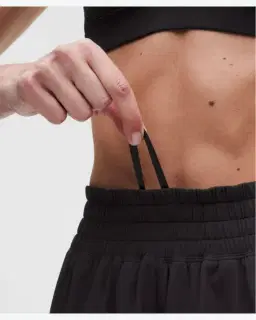 Lululemon short shake it out taille haute 6 cm Femme – 4/5
