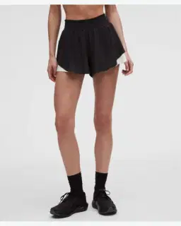 Lululemon short shake it out taille haute 6 cm Femme – 5/5