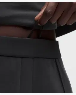 Lululemon short softstreme léger taille mi-haute à plis nervurés 10 cm Femme – 4/5