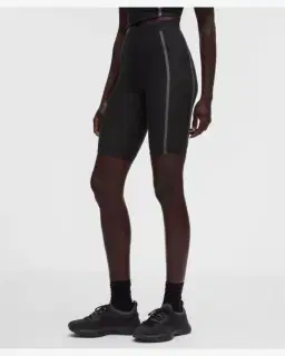 Lululemon short taille haute avec empiècements en dentelle 2 5 cm Femme – 2/5