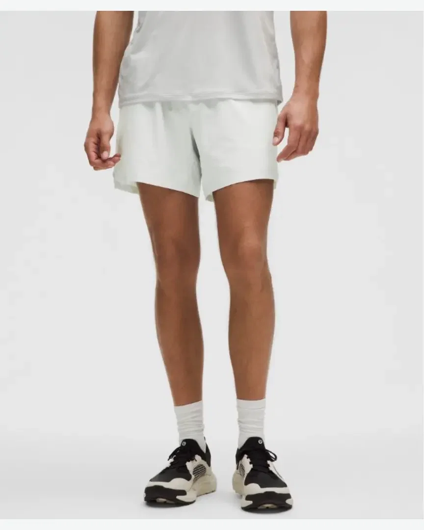 Lululemon Shortileaker Sans Doublure 15 Cm M