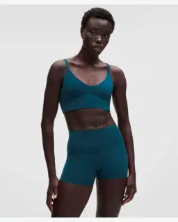 Lululemon soutien-gorge focuser encolure dégagée maintien léger, bonnets c/d Femme – 1/5