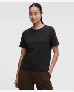 Lululemon t-shirt classique en jersey Femme – 1/5