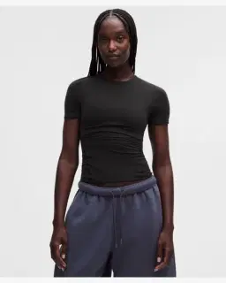 Lululemon t-shirt col rond wundermost longueur hanche en ultra-soft nulu Femme – 1/5