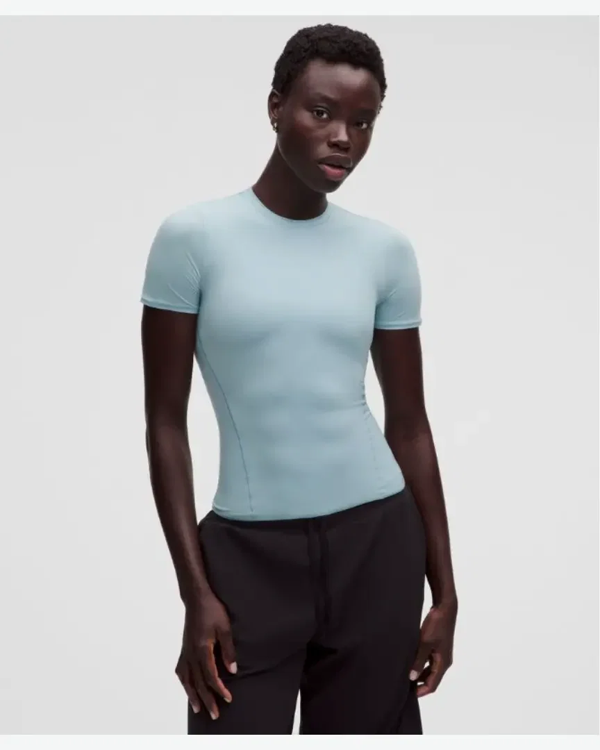 Lululemon t-shirt col rond wundermost longueur hanche en ultra-soft nulu Femme