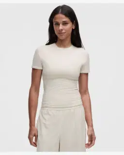 Lululemon t-shirt col rond wundermost longueur hanche en ultra-soft nulu Femme – 1/5