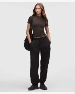 Lululemon t-shirt col rond wundermost longueur hanche en ultra-soft nulu Femme – 2/5