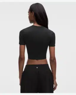 Lululemon t-shirt court wundermost à col rond en ultra-soft nulu Femme – 3/5