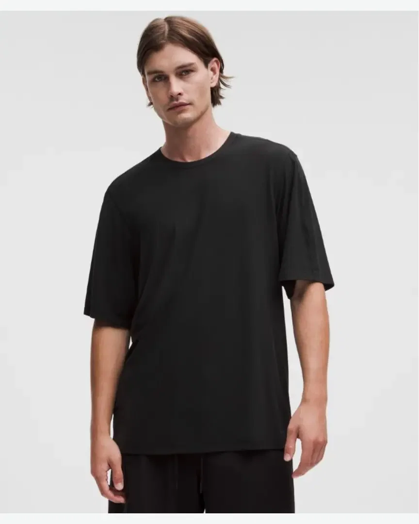 Lululemon t-shirt de yoga brossé à col rond Homme