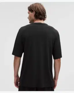 Lululemon t-shirt de yoga brossé à col rond Homme – 3/5